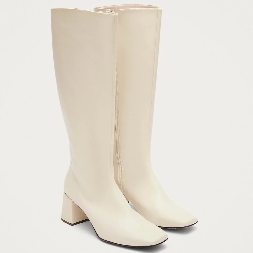 ALOHAS White Boots